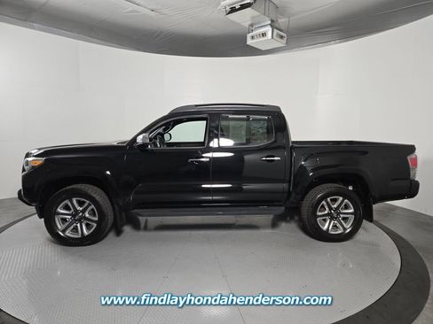 Used 2017 Toyota Tacoma Limited w/ Tow Package AWD/4WD image 3