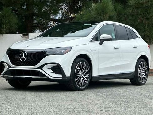 New 2026 Mercedes-Benz EQE 320 4MATIC SUV image 8