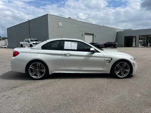 Used 2016 BMW M4 Convertible RWD image 4