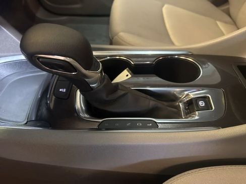 Used 2025 Chevrolet Malibu LT image 26