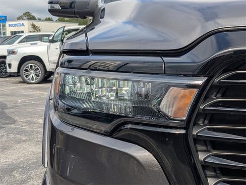 New 2026 RAM 1500 Laramie w/ Night Edition image 9