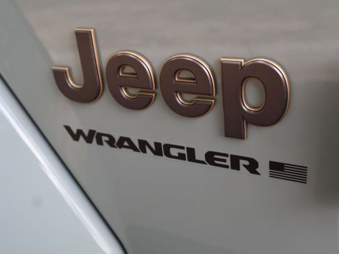 Used 2024 Jeep Wrangler Unlimited Rubicon 392 image 27