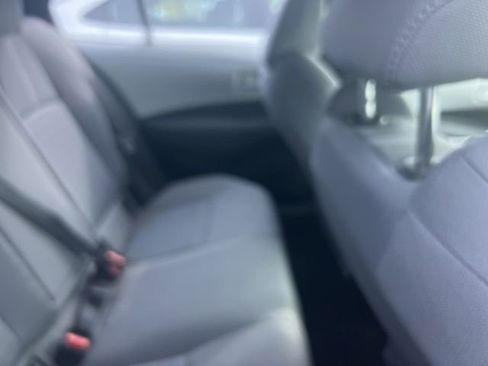 Used 2020 Toyota Corolla SE FWD image 6