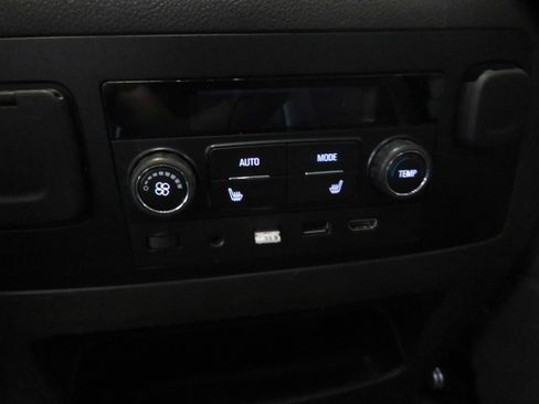Used 2018 GMC Yukon XL Denali w/ Denali Ultimate Package AWD/4WD image 56
