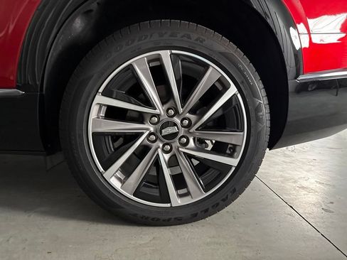 Certified 2026 Cadillac Vistiq Sport AWD/4WD image 33