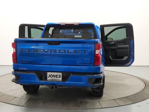 Used 2023 Chevrolet Silverado 1500 Custom image 14