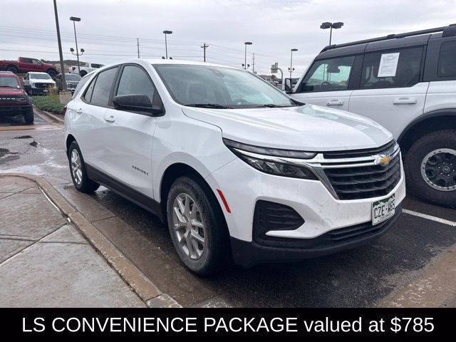 Used 2022 Chevrolet Equinox LS w/ LS Convenience Package FWD image 3