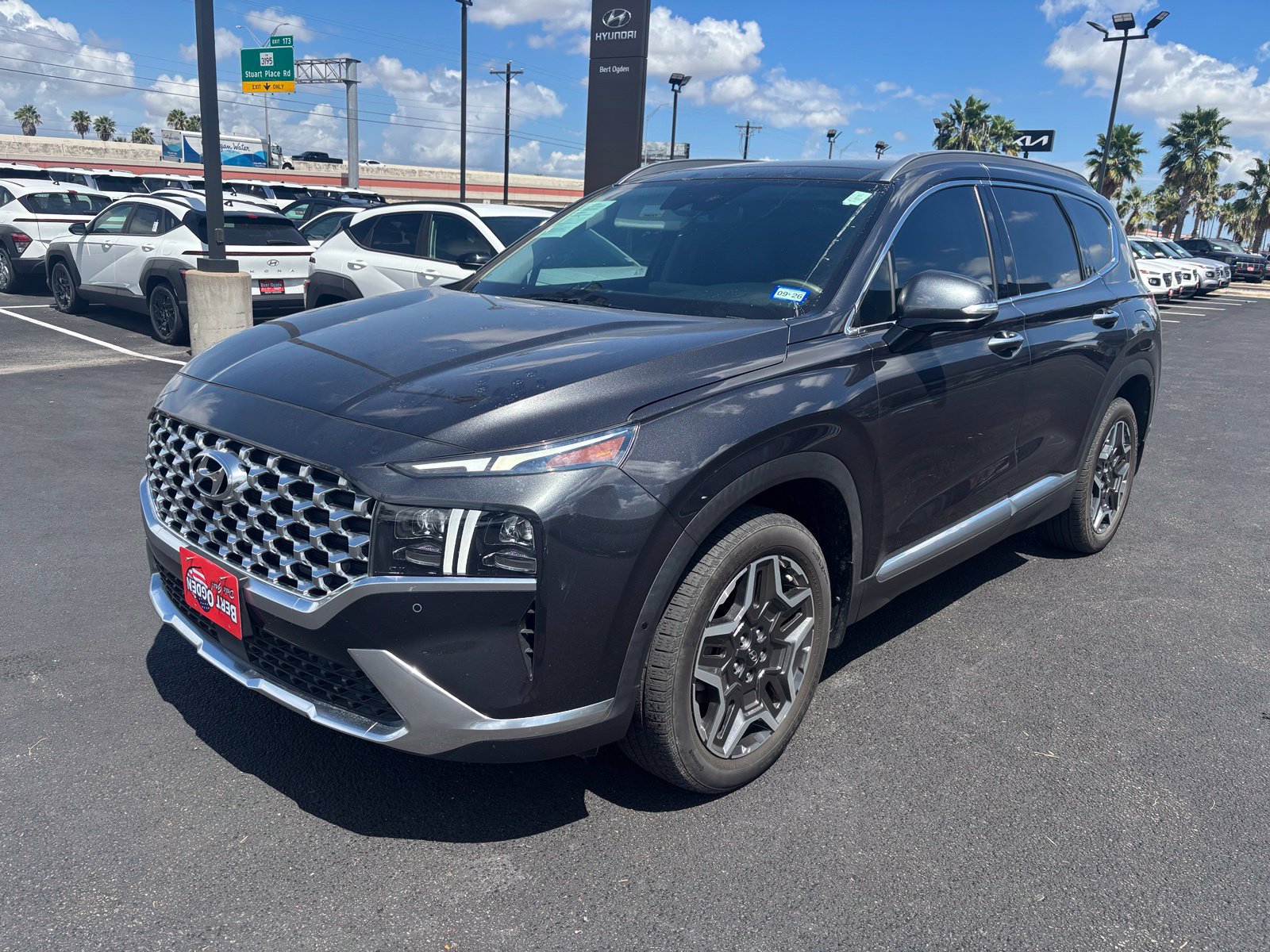 Certified 2023 Hyundai Santa Fe Limited FWD image 3
