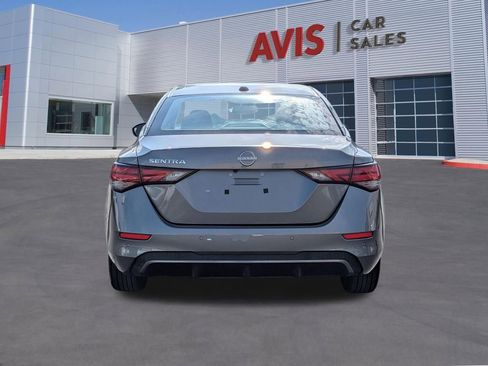 Used 2025 Nissan Sentra SV image 7