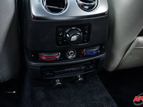 Used 2014 Rolls-Royce Ghost RWD image 75