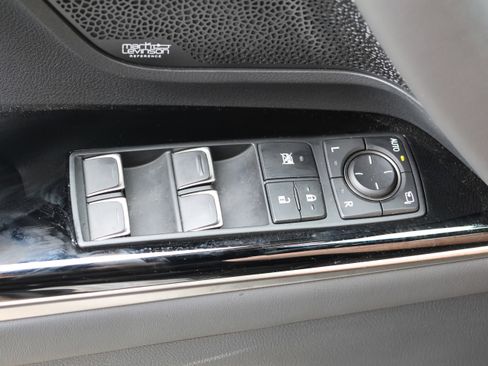 Used 2025 Lexus LX 700h Overtrail image 14