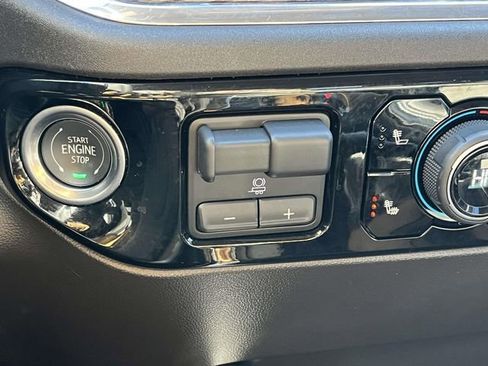 Used 2025 Chevrolet Silverado 1500 LT Trail Boss w/ Convenience Package II image 26