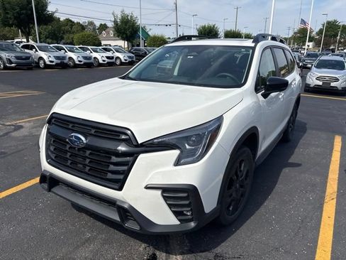 Used 2025 Subaru Ascent Bronze Edition w/ Onyx Package AWD/4WD image 2