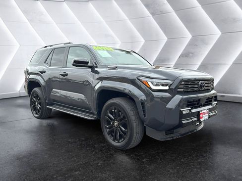 Used 2026 Toyota 4Runner Platinum AWD/4WD image 1