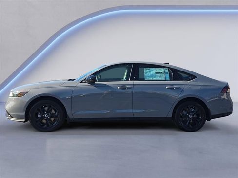 New 2025 Honda Accord SE image 2