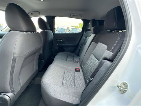 New 2025 Nissan Kicks SV image 10