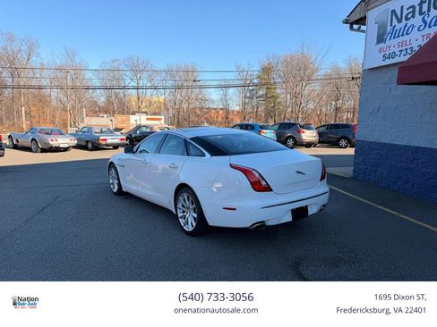 Used 2011 Jaguar XJ RWD image 4
