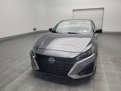 Used 2024 Nissan Altima 2.5 SV image 15