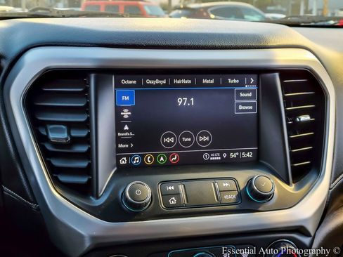 Certified 2023 GMC Acadia SLT image 21