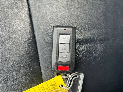 Used 2020 Mitsubishi Outlander GT AWD/4WD image 31