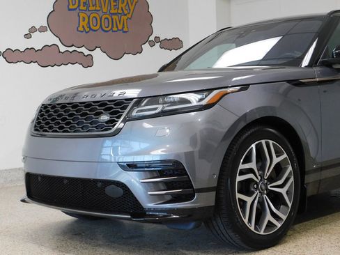 Used 2019 Land Rover Range Rover Velar R-Dynamic SE AWD/4WD image 14