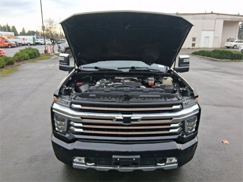 Used 2022 Chevrolet Silverado 2500 High Country w/ Z71 Off-Road Package image 17