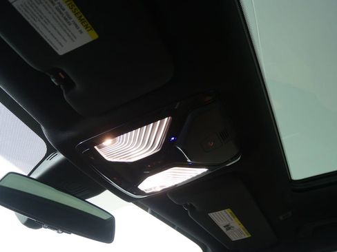 Used 2022 BMW X5 sDrive40i w/ Premium Package image 21