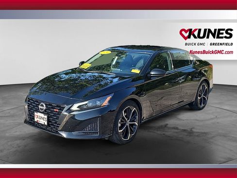 Used 2024 Nissan Altima 2.5 SR FWD image 5