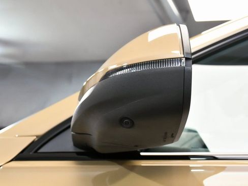 Used 2024 Audi Q8 Premium Plus w/ Premium Plus Package image 98