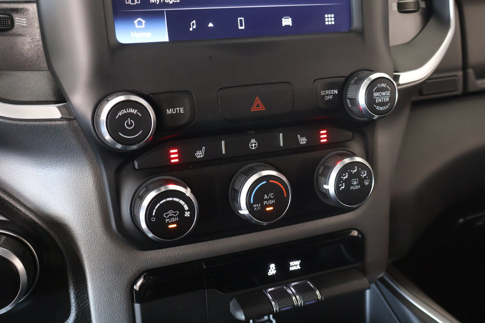 Used 2024 RAM 1500 Big Horn RWD image 7