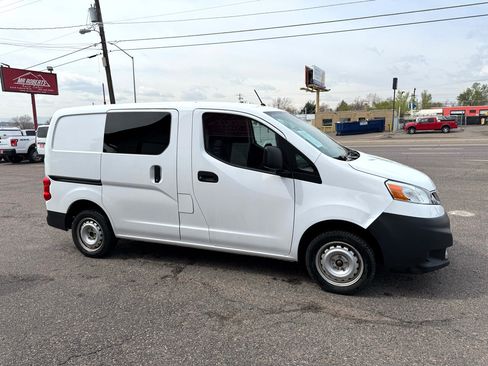 Used 2019 Nissan NV200 S image 1