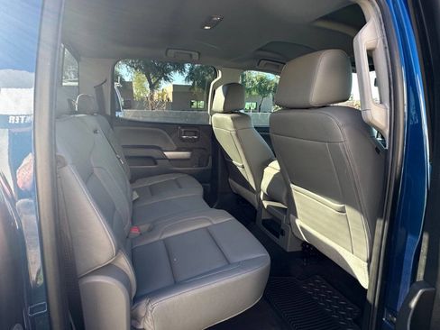 Used 2017 Chevrolet Silverado 1500 LTZ Z71 w/ LTZ Plus Package image 10