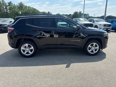 Certified 2023 Jeep Compass Latitude w/ Convenience Group AWD/4WD image 6