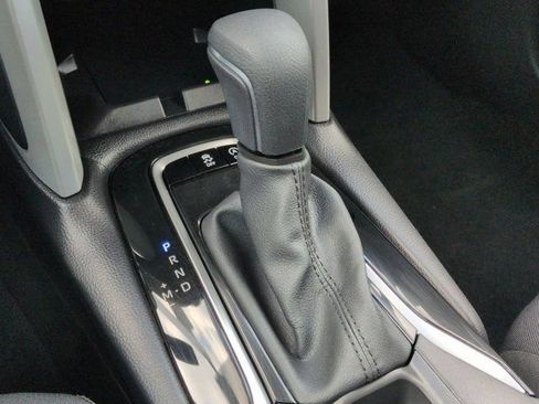 Certified 2025 Toyota Corolla Cross LE FWD image 15