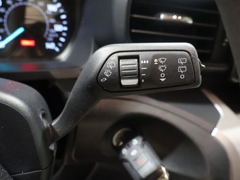 Used 2023 Ford Explorer 4WD image 21