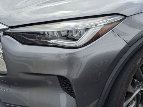 Used 2019 INFINITI QX50 Essential w/ Sensory Package FWD image 3