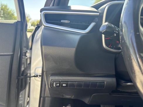 Used 2020 Toyota Corolla SE image 22