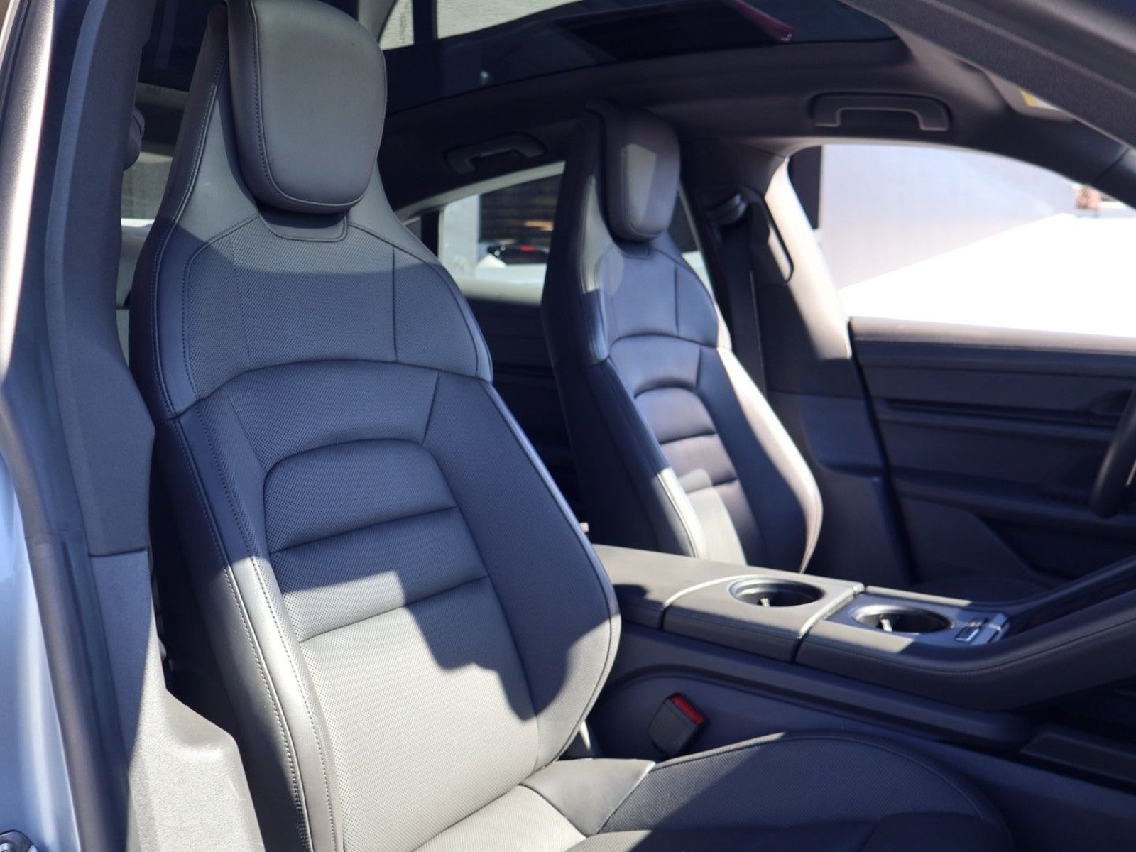 Certified 2020 Porsche Taycan 4S AWD/4WD image 24