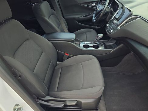 Used 2021 Chevrolet Malibu RS FWD image 24