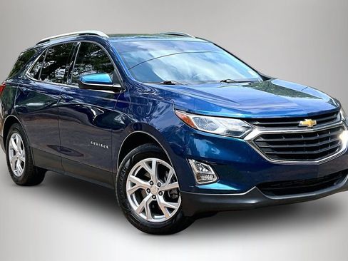 Used 2020 Chevrolet Equinox LT FWD image 2