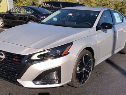 New 2025 Nissan Altima 2.5 SR w/ SR Premium Package