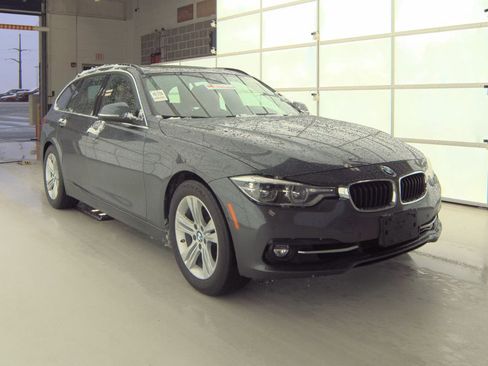Used 2018 BMW 330i xDrive Wagon w/ Executive Package image 1