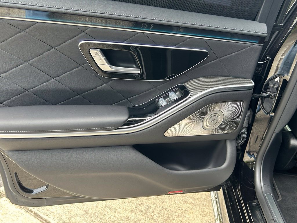 Used 2024 Mercedes-Benz S 580 4MATIC Sedan image 45