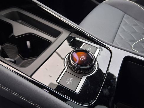New 2026 Volkswagen Tiguan SEL R-Line AWD/4WD image 15