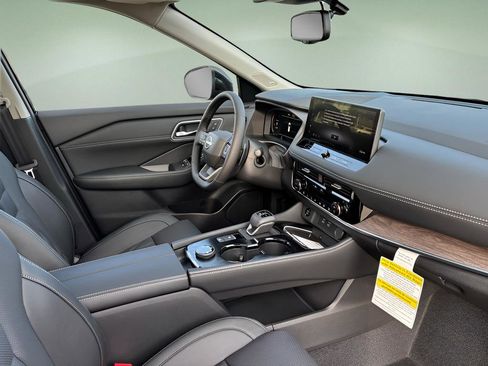 New 2026 Nissan Rogue Platinum w/ Platinum Premium Package AWD/4WD image 18