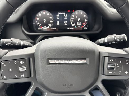 New 2026 Land Rover Defender 130 X-Dynamic SE AWD/4WD image 13