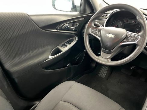 Used 2025 Chevrolet Malibu LT image 11