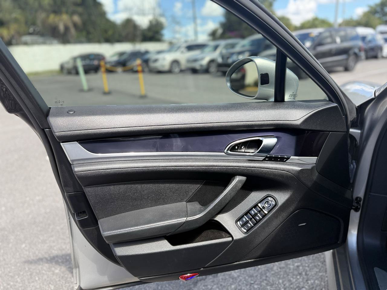 Used 2013 Porsche Panamera S RWD image 26