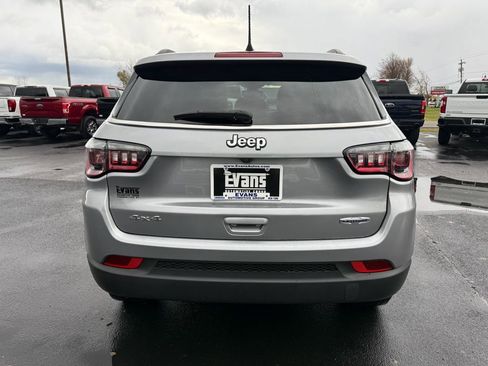 Used 2021 Jeep Compass Latitude image 6