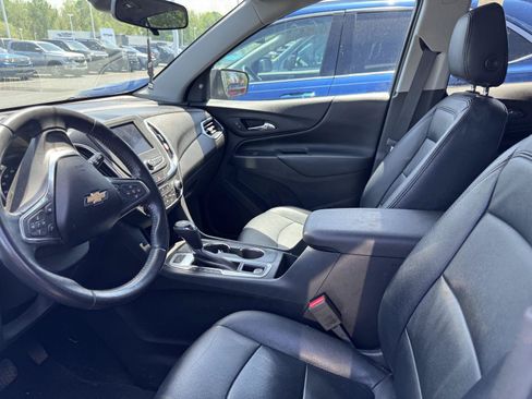 Used 2020 Chevrolet Equinox LT w/ Driver Convenience Package AWD/4WD image 7